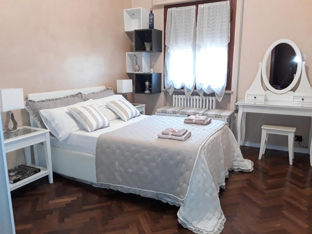 Kevin House Villa Marlia Kültér fotó